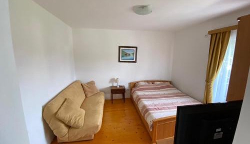 Comfort Studio Apartment with Balcony