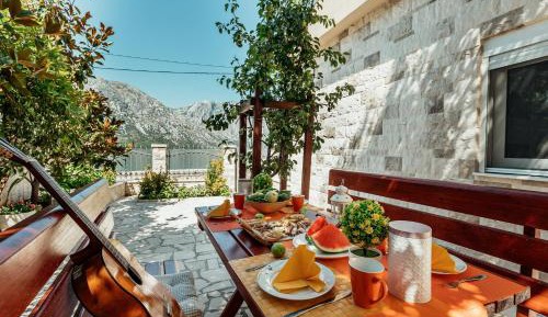 Studio with Terrace (3 Adults)