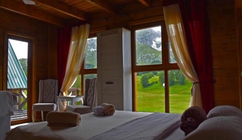 Deluxe Double Room with Extra Bed