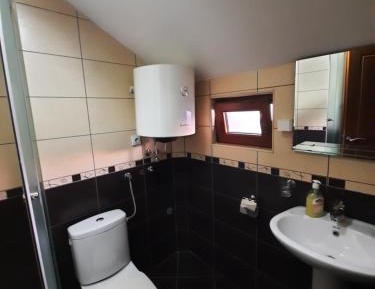 Studio (4 Adults)