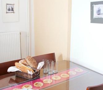 One-Bedroom Apartment with Garden View - Split Level