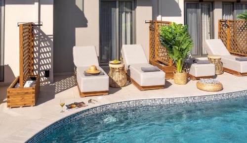 Deluxe Double or Twin Room with Pool Access