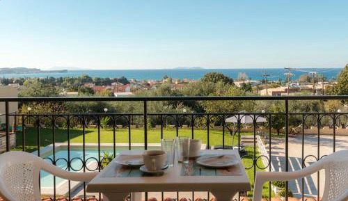 One-Bedroom Apartment with Balcony and Sea View