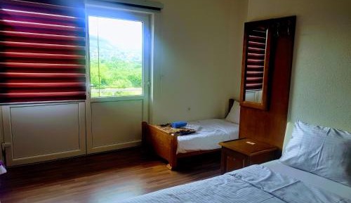 Deluxe Double Room with Shower