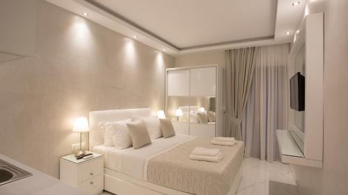 King Room with Mountain View