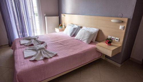 Triple Room with Garden View