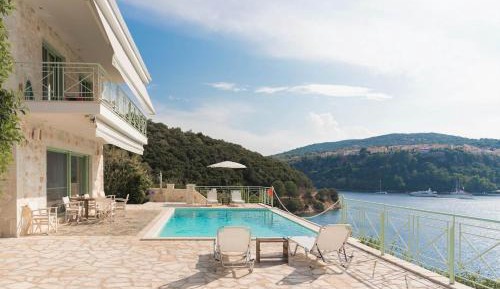 Villa with Sea View