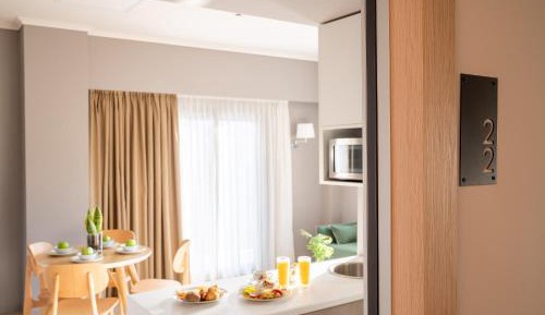 Deluxe Studio with Balcony