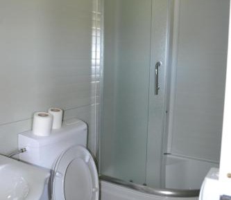 Mobile Home (6 Adults)