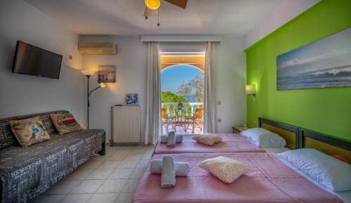 Studio Apartment with Sea View