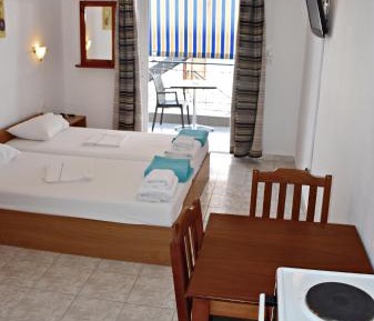 Studio (2 Adults)