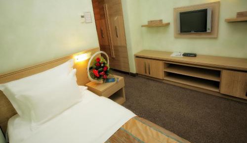 Single Room with Park View