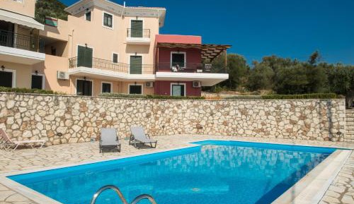 Two Bedroom Apartment with Shared Pool