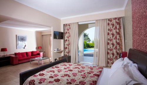 Suite with Private Pool
