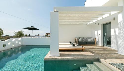 Superior Suite with Private Pool