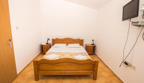 One-Bedroom Apartment with Sea View (4 Adults)