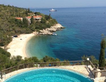 Villa - Beach Front