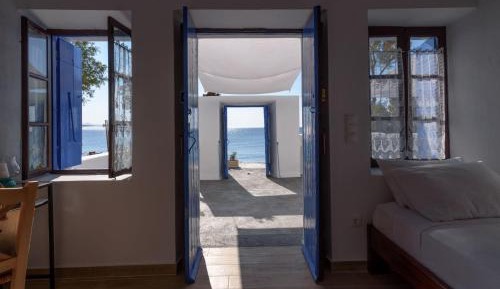 Villa - Beach Front