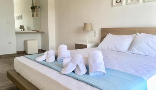Studio Apartment with Sea View - Ground Floor