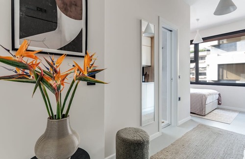 Pasalimani Apartment | Sanders Port - Efficient Studio Near Piraeus Port