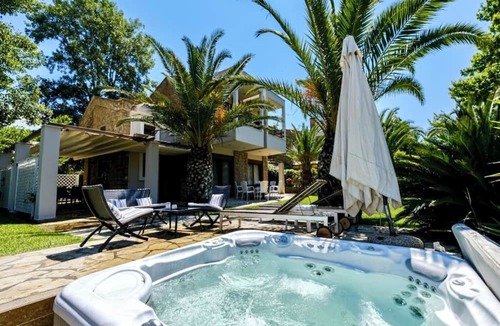 Porto Carras Villa | Escape to Paradise - Experience Luxury and Serenity at Villa Elina in Sithonia!