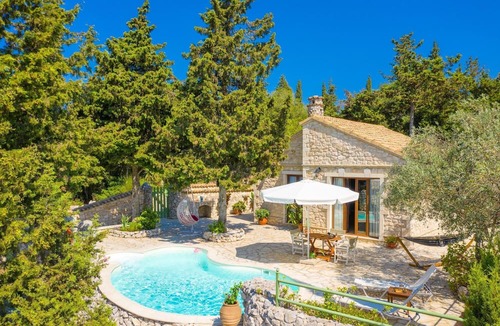Vlachopoulatika Villa | Villa Gallini Large Private Pool Walk to Beach Sea Views A C Wifi - 979