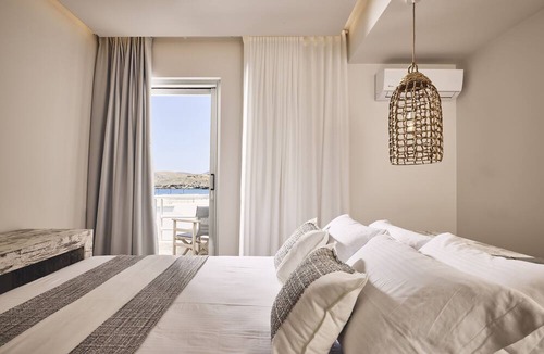 Loutra Hotel | Kythnos Bay Hotel