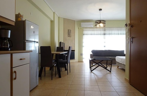 Goudi Apartment | Modern Central Apartment with View