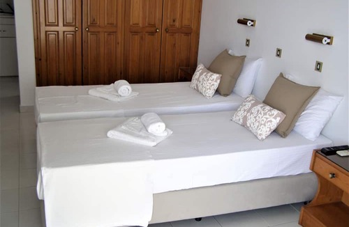 Piso Livadi Hotel | Elena Studios and Apartments