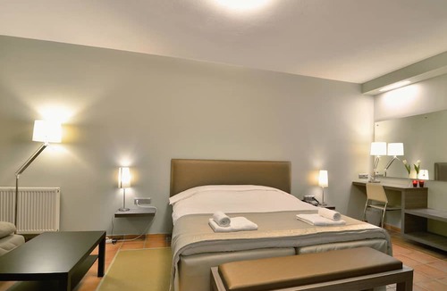 Ioannina Hotel | Ellopia Point Hotel