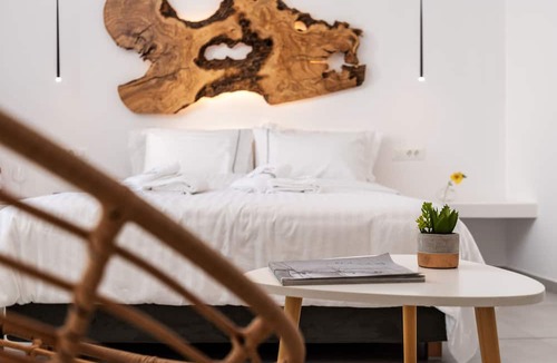Little Venice Hotel | Sunset Paraportiani Rooms