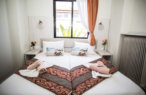 Paralia Dionysiou House | Dionisos Palms