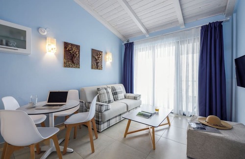 Nea Propontida House | Elpiniki Luxury Apartments