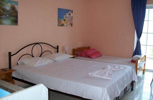 Psakoudia Apartment | Paschalia Sea View Studios