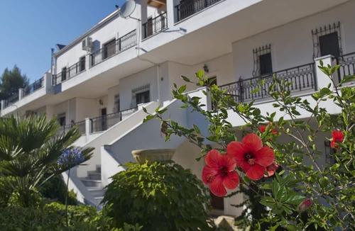 Dassia House | Marialice Apartments