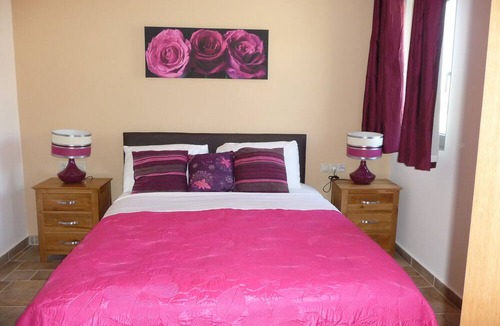 Makry Gialos Villa | "Villa Danae" - Luxury Private Villa - Heated Pool, Sea Views, BBQ - sleeps 11