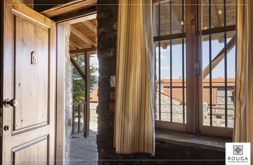 Aghios Athanasios Hotel | Rouga Mountain Boutique Suites & Spa