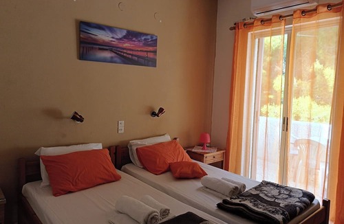 Agia Marina Hotel | Eri Studios
