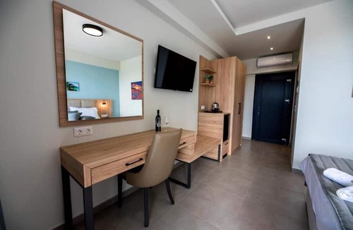 Kalivia Poliyirou Hotel | Calda Resort