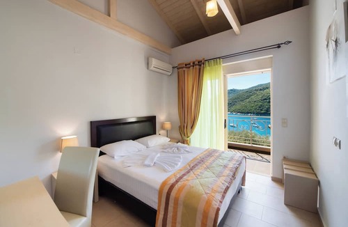 Mikros Gialos Hotel | ROUDA VILLAGE