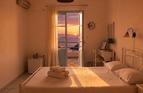 Kini Hotel | Lume D'oro Syros