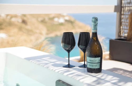 Paraga Hotel | Hotiday Mykonos South Coast