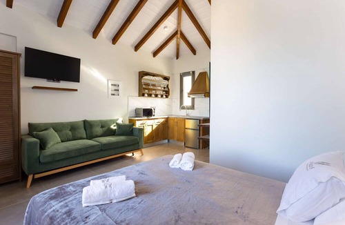 Koroni Apartment | Eneos Boutique Residence - Koroni Garden Jewel