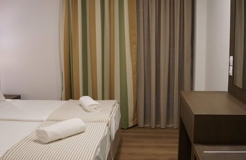 Piraeus Hotel | Piraeus Port Hotel