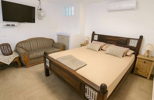 Ano Meria Apartment | Folegandros Galano Hideaway - Peaceful Sea Views