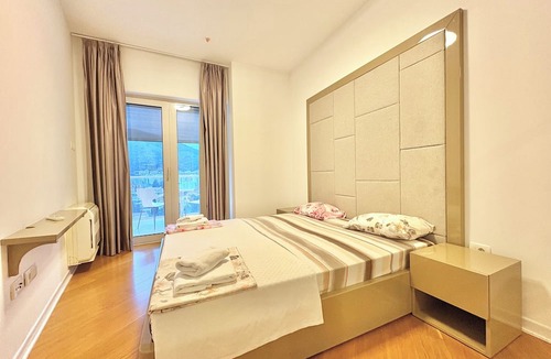 Budva Apartment | The Royal Suite - Tre Canne