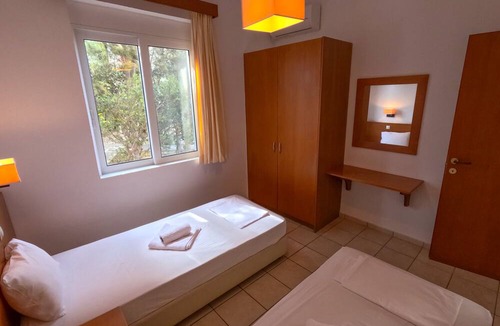 Frangokastellon House | Monachus Monachus Apartments