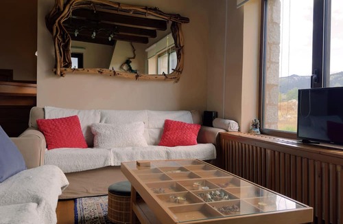 Kato Pedina Villa | Mountain Trails Chalet-three Story Escape Parnassos-livadi- Arachova