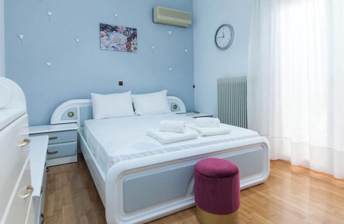 Chalandri Apartment | Classical 2 Bd Beauty Apt in Chalandri