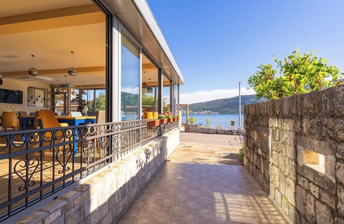 Bijela House | Beach Hotel Max Room 9, Herceg Novi, Montenegro